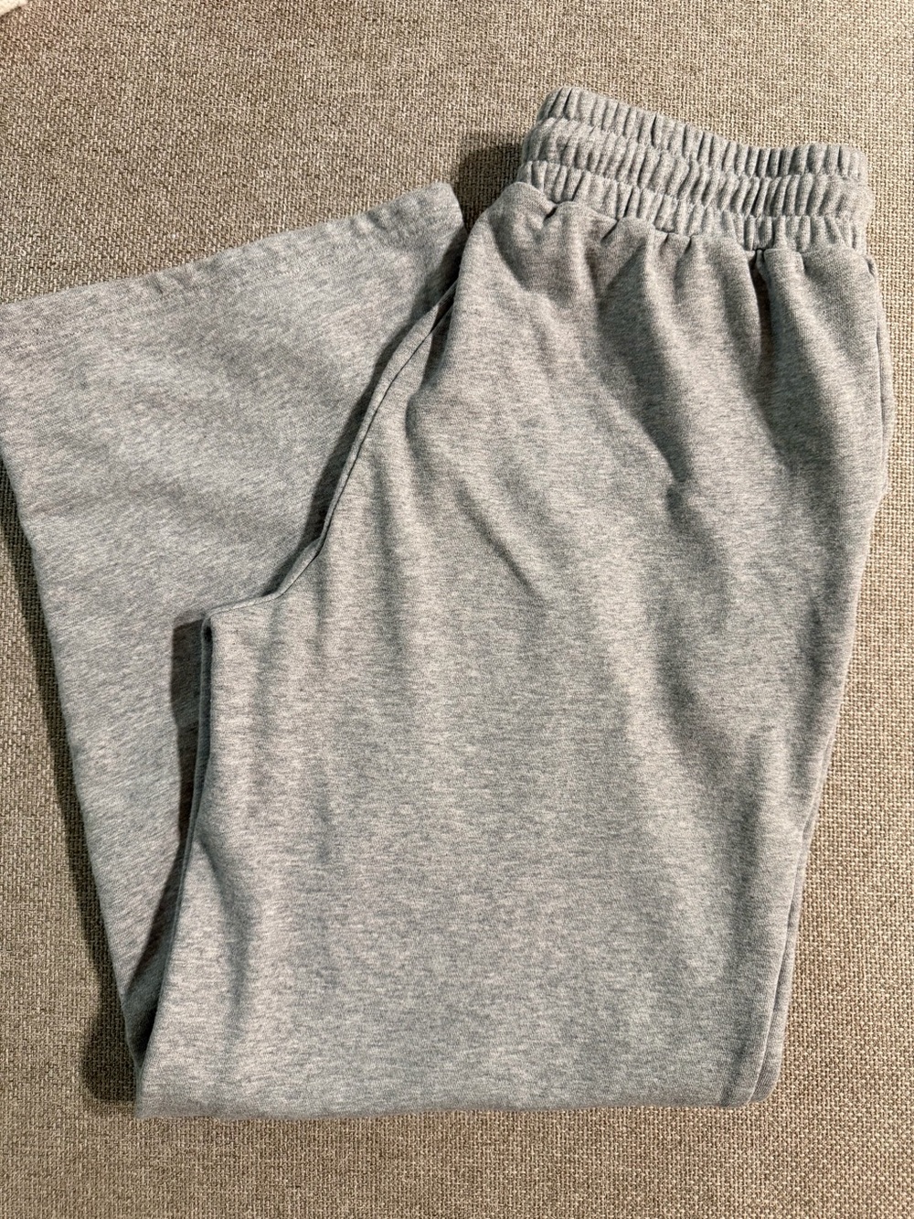 Gray - Cozy Travels - Sweatpants with drawstring and elastic